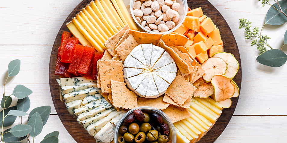 How to Make the Ultimate Thanksgiving Cheese Board